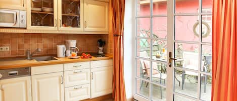 Kühlschrank, Herdplatte, Geschirrspüler