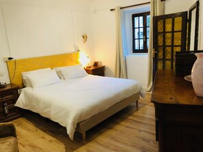 1 bedroom, desk - Grandparents' House Baveno (Baveno)
