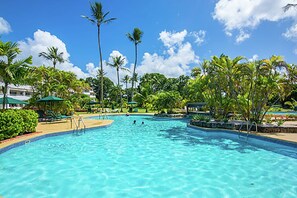 Pool - Beachside apartment - Glitter Bay Estate 309 (1 bed) (Porters)