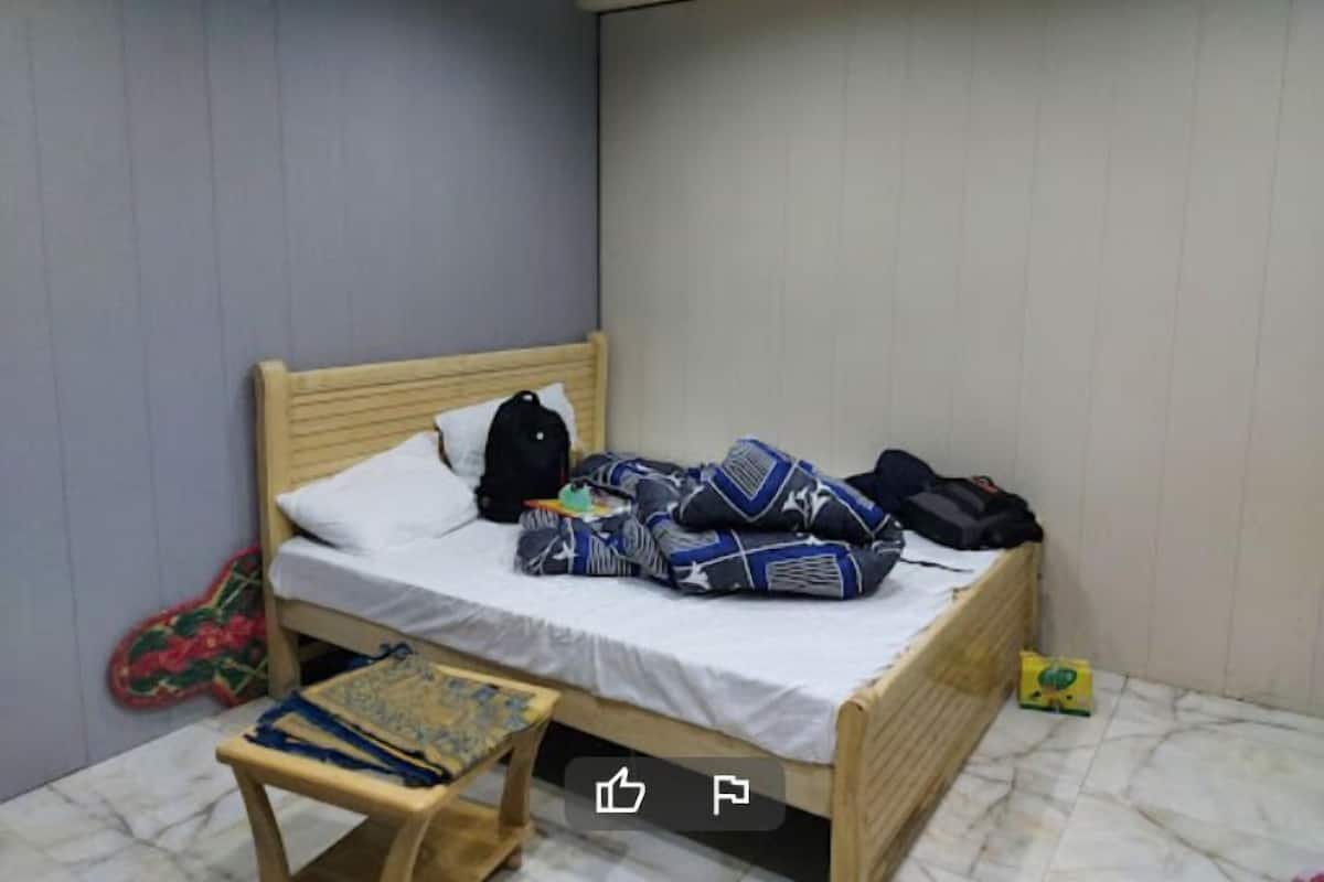 Quarto casal standard | Ferros/tábuas de passar roupa, Wi-Fi de cortesia