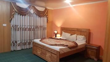Chambre Double Deluxe | Fer et planche Ă  repasser, Wi-Fi gratuit