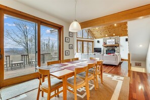 Dining - Beautiful and Well Appointed Mountain House! Steps to Dew Drop Ski Trail! (Canaan Valley)