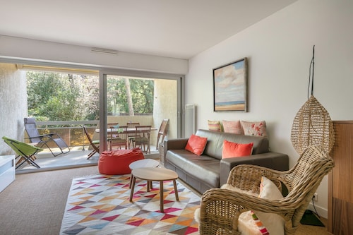 260m from beach, nice flat for 4