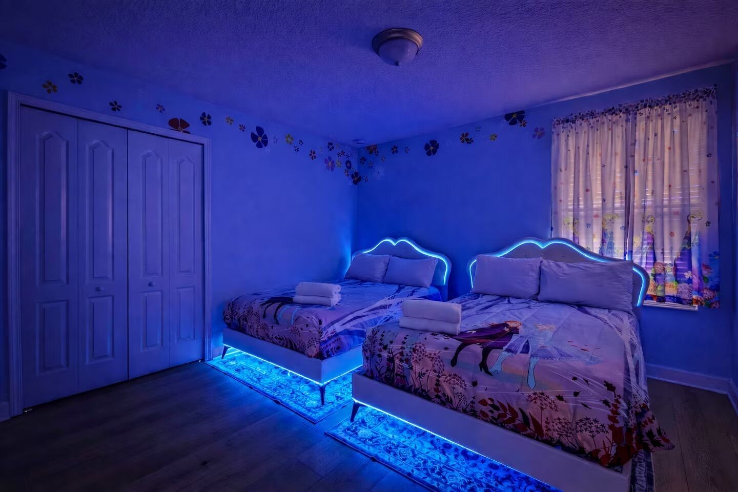 8 bedrooms, iron/ironing board, travel cot, free WiFi