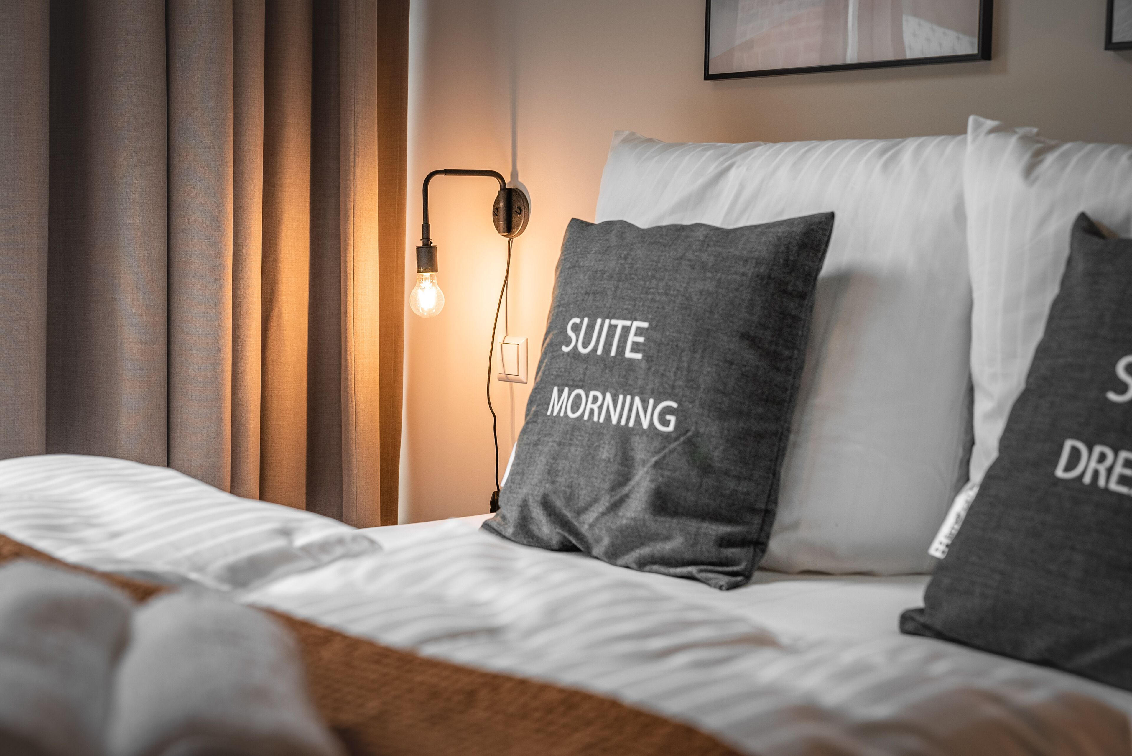 Free WiFi, bed sheets