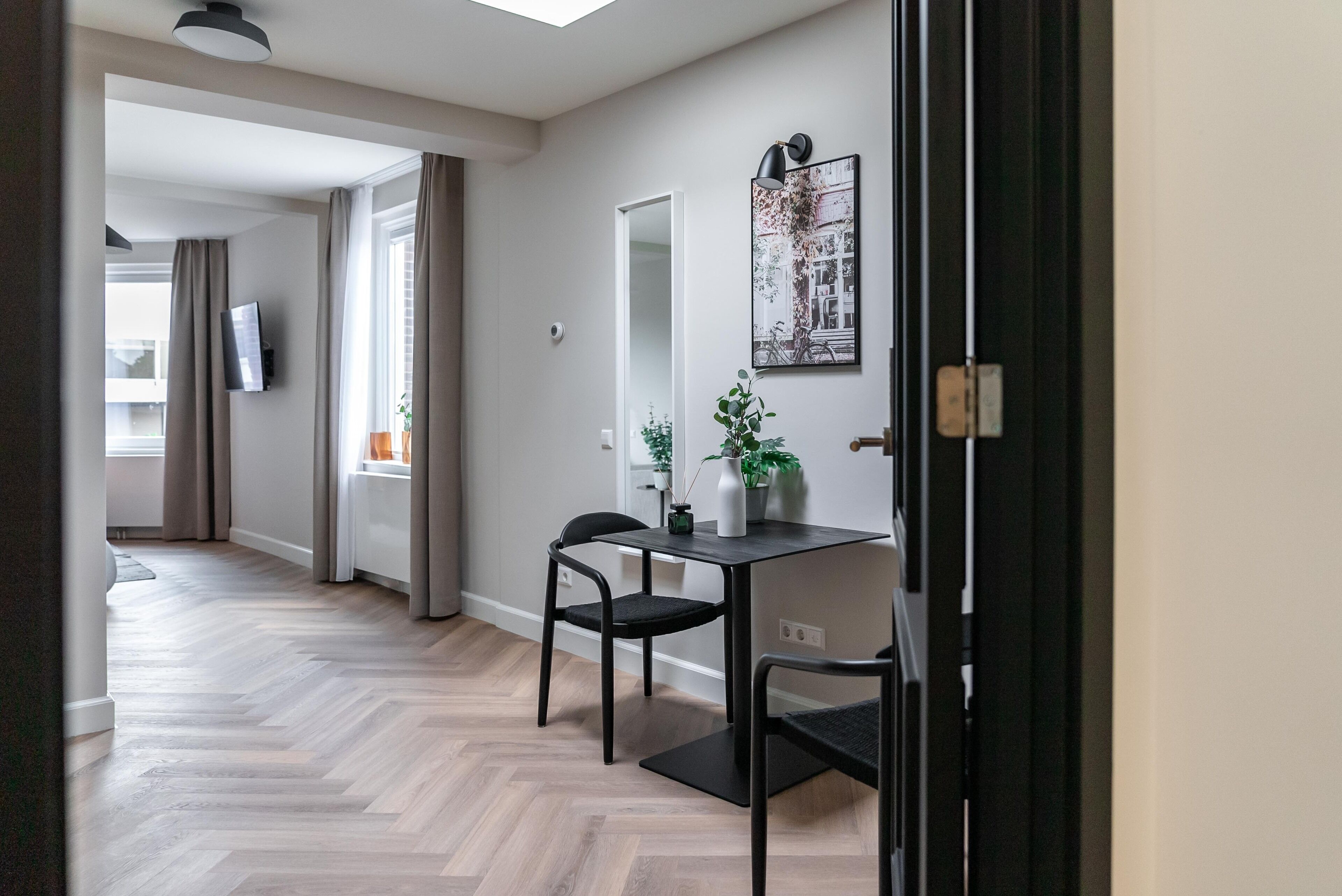 Suite XL with separate kitchen | Oleskelualue | Televisio