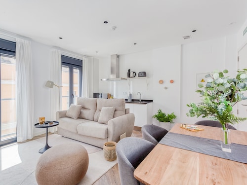 Limehome Málaga Calle Ancha del Carmen