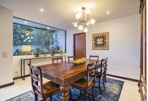 Dining - VIRTUES :) (funchal)