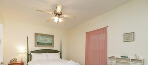2 bedrooms, desk, iron/ironing board, WiFi