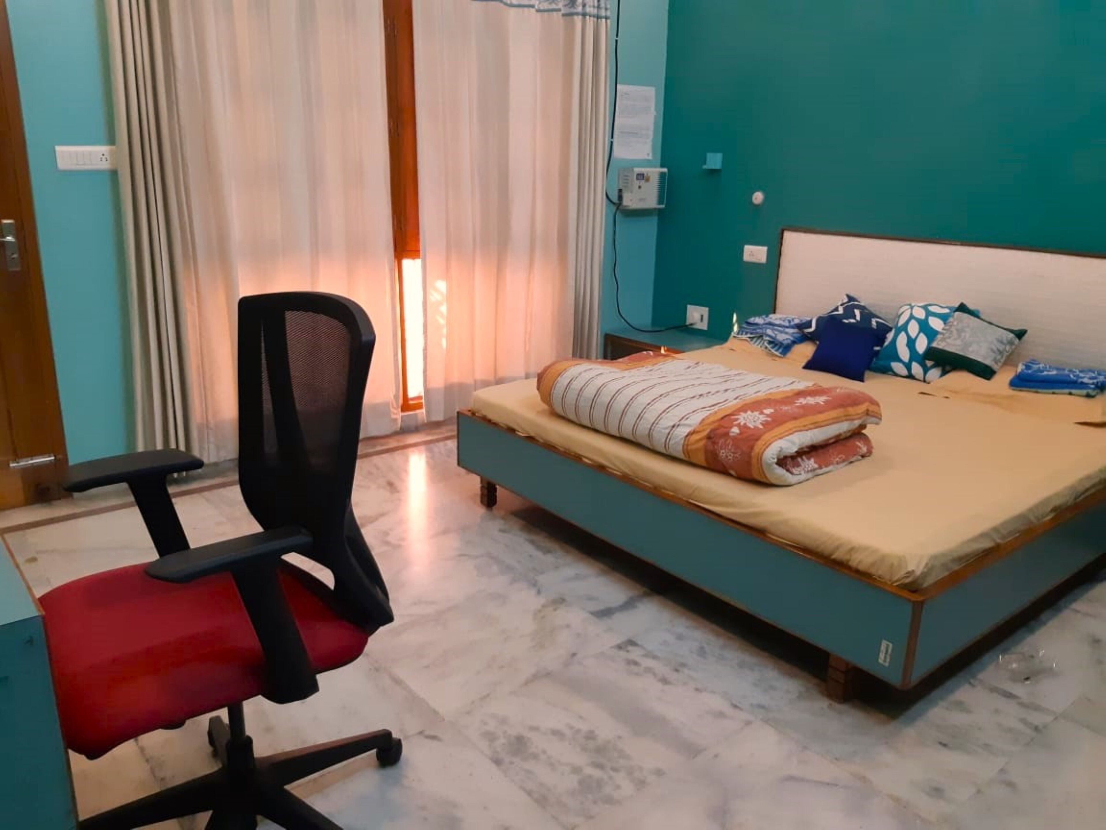 2 bedrooms, desk, iron/ironing board, free WiFi