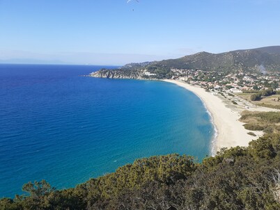 Comfortable country house with garden and private pool, 4km from Solanas beach.