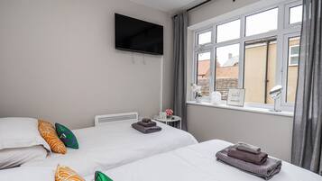 2 bedrooms, individually decorated, individually furnished, free WiFi