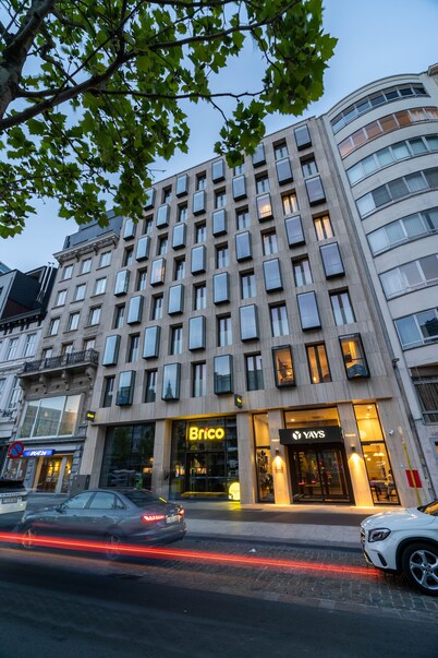 YAYS Antwerp Opera by Numa