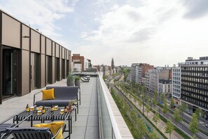 Penthouse Panoramique, 2 chambres | Vue depuis le balcon