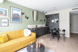 Departamento, 1 habitación | Ropa de cama de alta calidad y caja de seguridad en la habitación 
