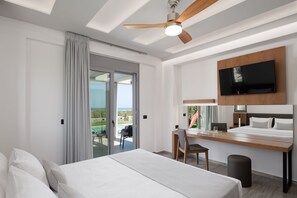 3 bedrooms, in-room safe, iron/ironing board, travel crib - Agrielia Villa II, Graced by Heated Spa Whirlpool (Rethymno)