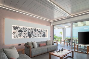 Smart TV, video games, stereo, offices - Agrielia Villa II, Graced by Heated Spa Whirlpool (Rethymno)