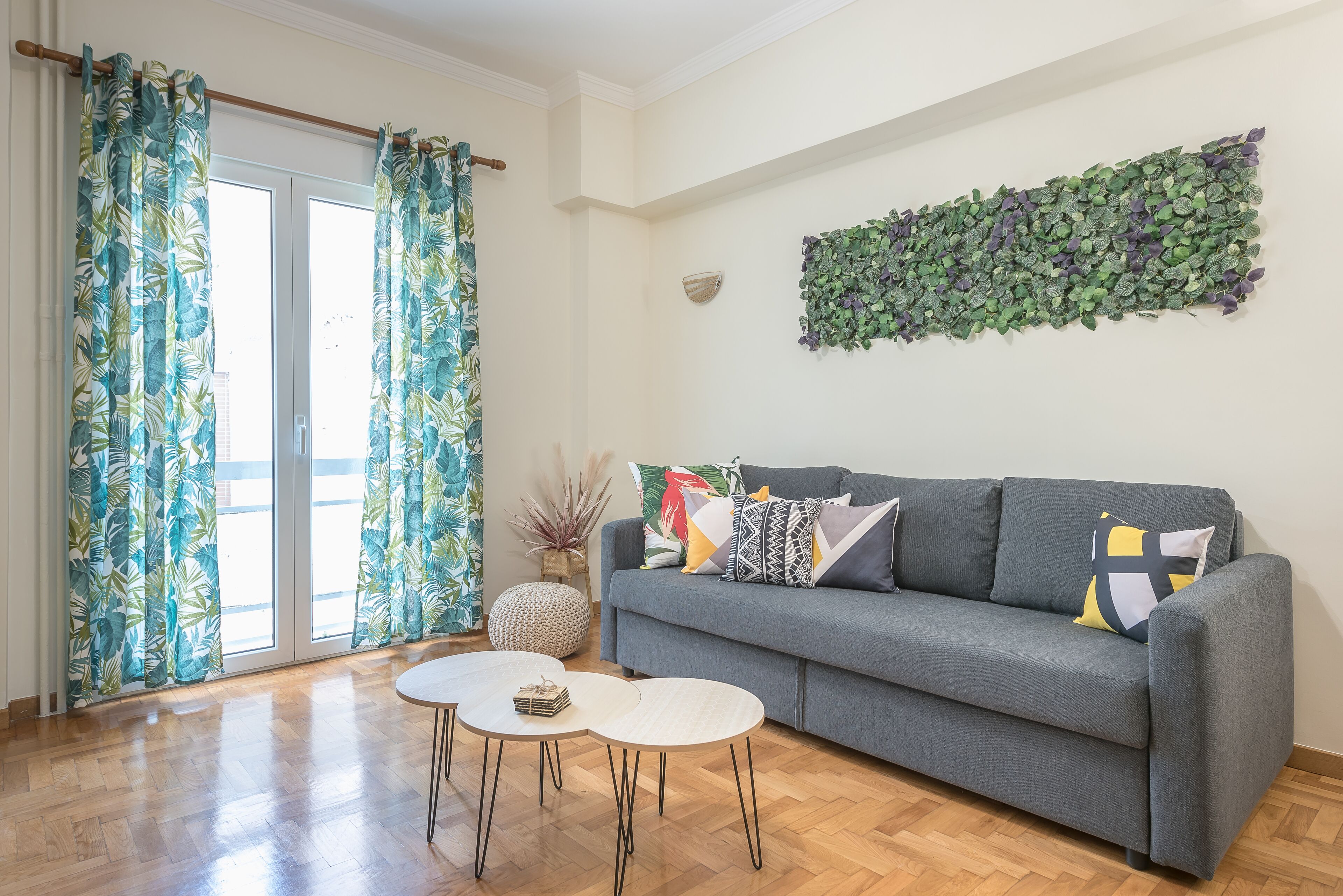 City Apartment | Living area | 40-inch flat-screen TV with satellite channels, TV