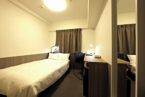 1 bedroom, desk, free WiFi, bed sheets