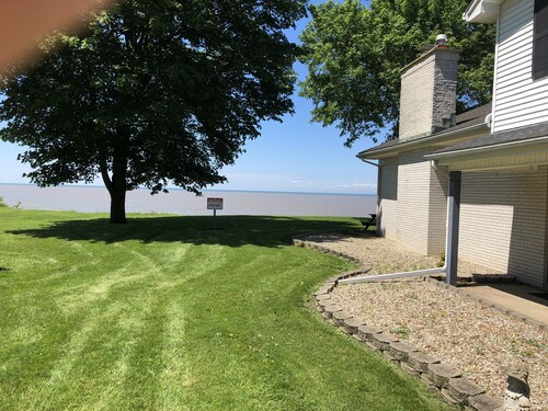 Lake views and Sunsets for Days