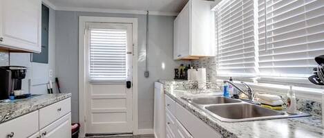 Talheres/pratos/utensílios de cozinha