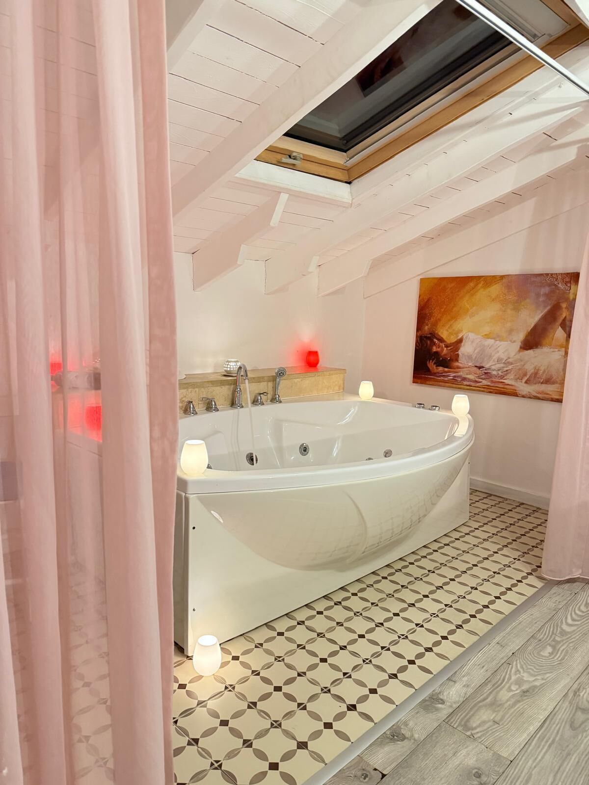 luxury double room | 1 bedroom, premium bedding, minibar, desk