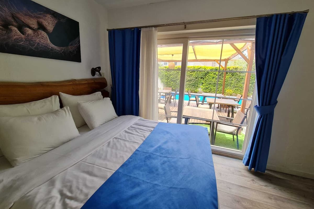 Deluxe Double Room | Premium bedding, minibar, desk, blackout drapes