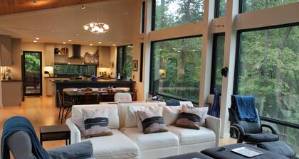 Modern Mountain Retreat in Serene Lake Community