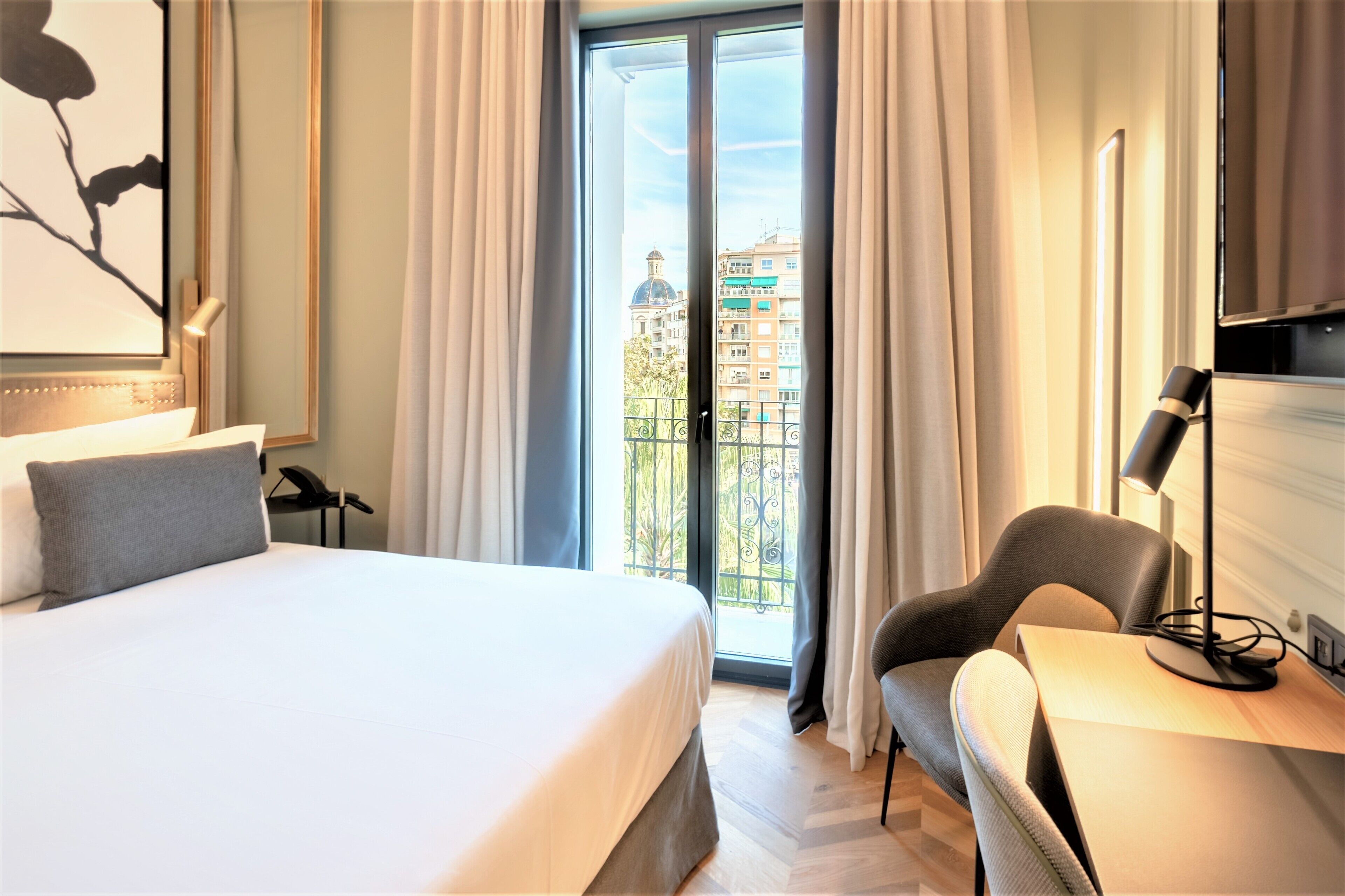 deluxe room | view from property