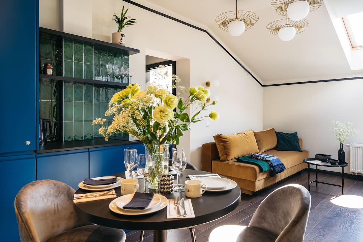 Apartamento Confort | Sala de estar | Smart TV de 40 pulgadas con canales digitales, una televisión