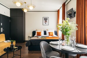 Estudi en suite destacat | Roba de llit hipoal·lergògena i planxa i posts de planxar