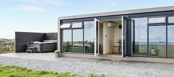 The views from this luxury snug are truly breathtaking.