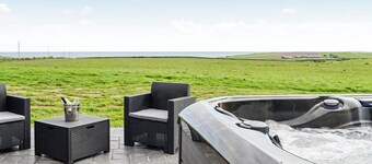 The views from this luxury snug are truly breathtaking.