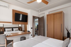 3 chambres, coffre-fort, fer et planche à repasser, lit de bébé portatif