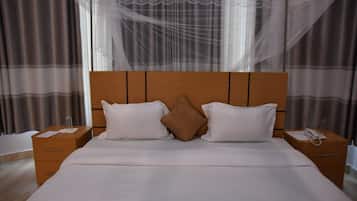 Habitación doble estándar | Escritorio, wifi gratis y ropa de cama