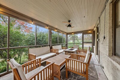 Stunning South Plaza Home On Loose Park