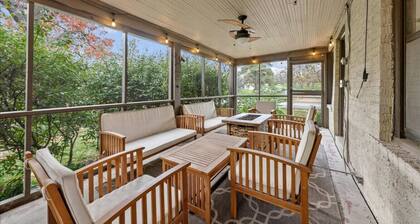 Stunning South Plaza Home On Loose Park