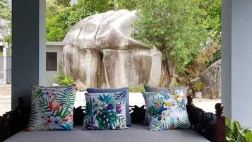 Enceinte de lâhĂ©bergement