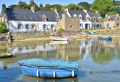 Fenced 4* house - direct access to Etel river (300 meters)