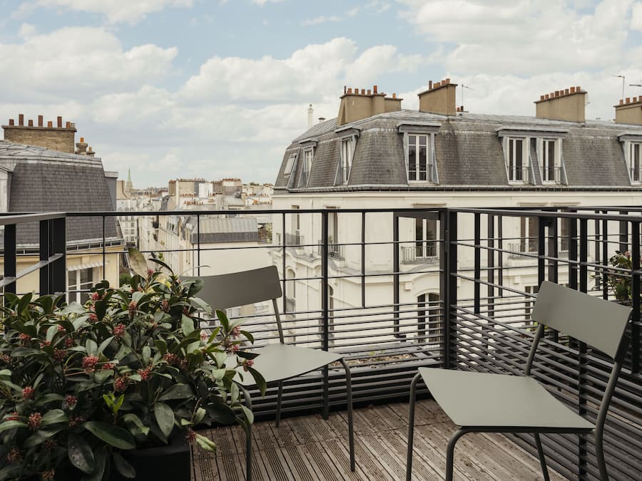 3-BR Prestige Apartment Terrace Eiffel Tower view | Terrace/patio