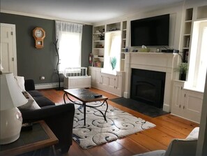 TV, fireplace, books - Cooperstown Dreams Park and Baseball Hall of Fame are 3 miles away! (Cooperstown)