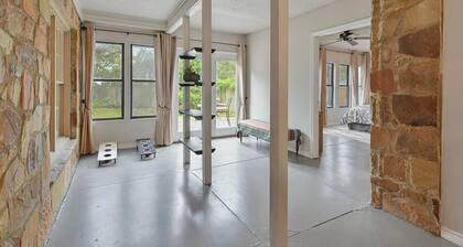 `The Stone House Stay` : 4 Bedroom Serenity Home