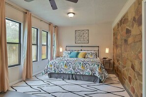 4 habitaciones, escritorio, tabla de planchar con plancha y wifi gratis