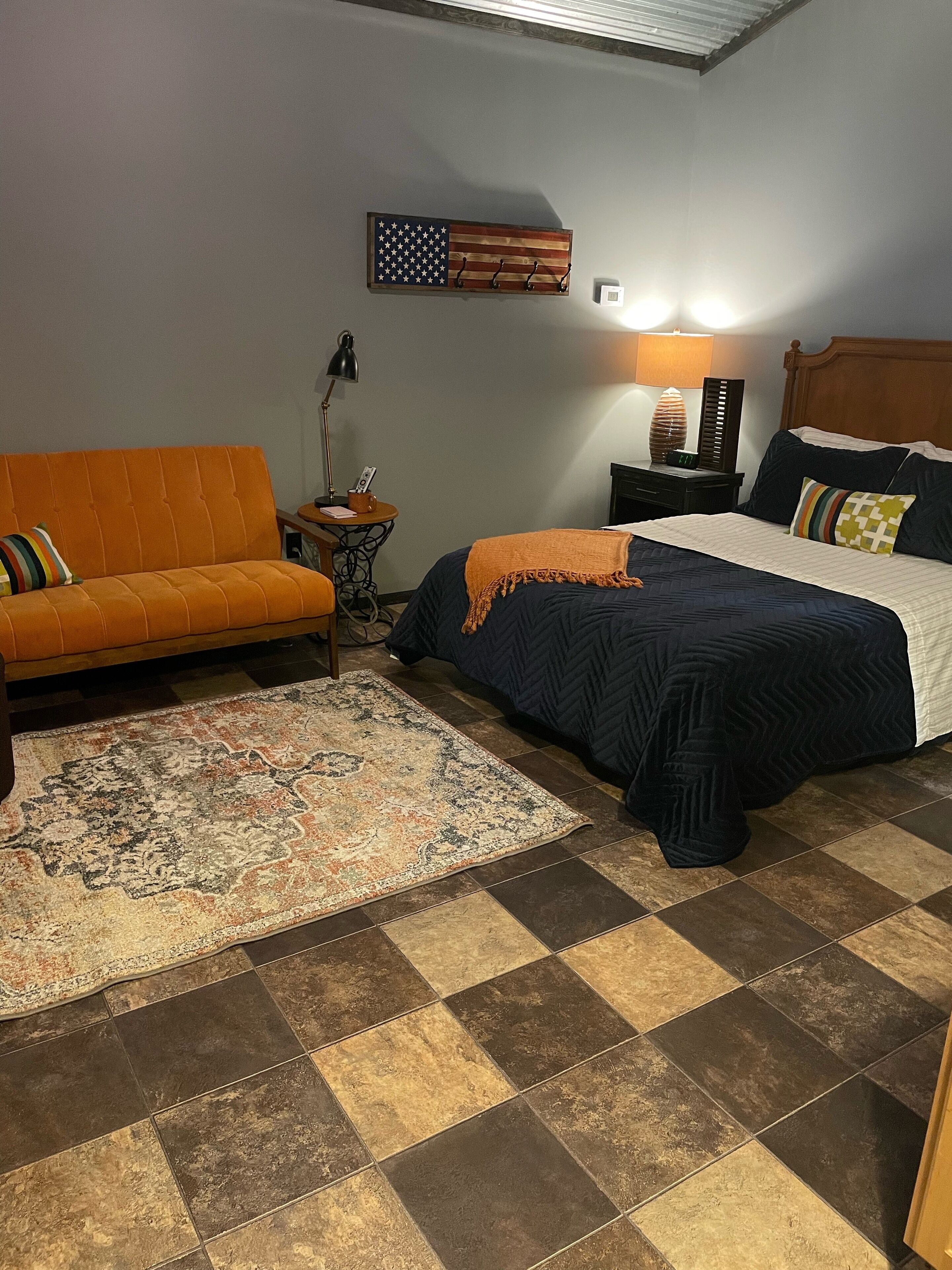 1 bedroom, WiFi (free), bed sheets