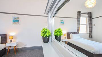 2 bedrooms, free WiFi, bed sheets