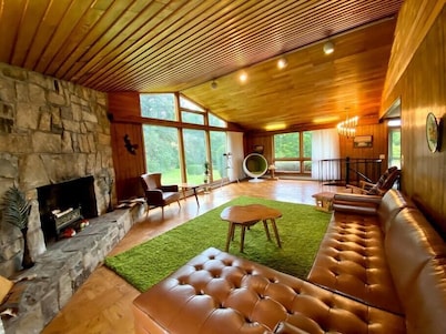 The Groovy Lake House