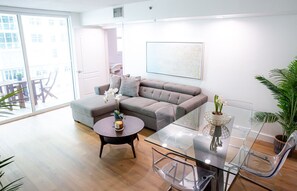 TV, fireplace, Netflix, streaming services