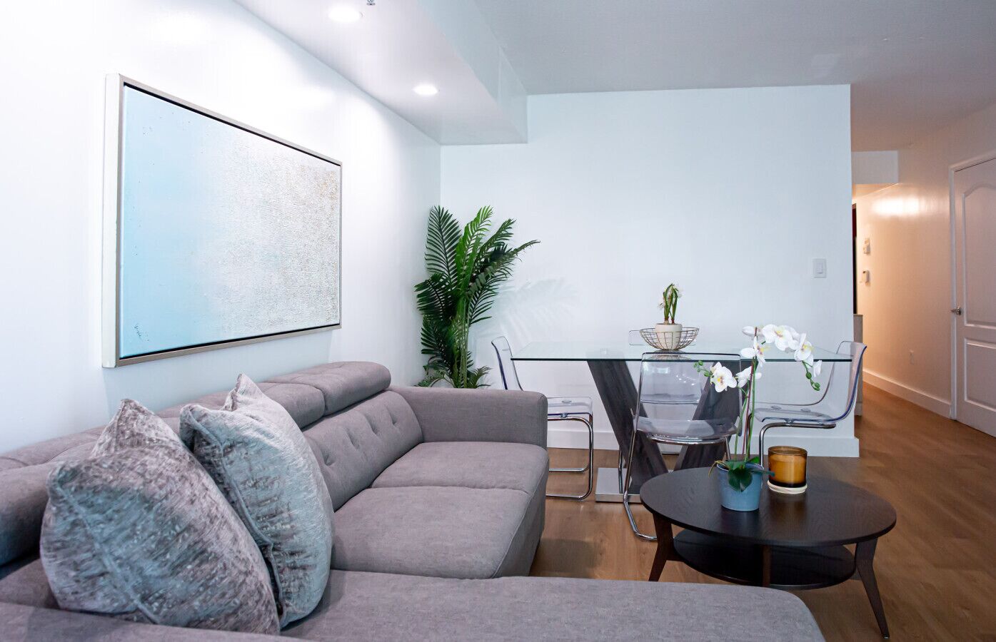 TV, fireplace, Netflix, streaming services