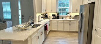 BRAND NEW 2021 Villa - Esplanade at Hacienda Lakes