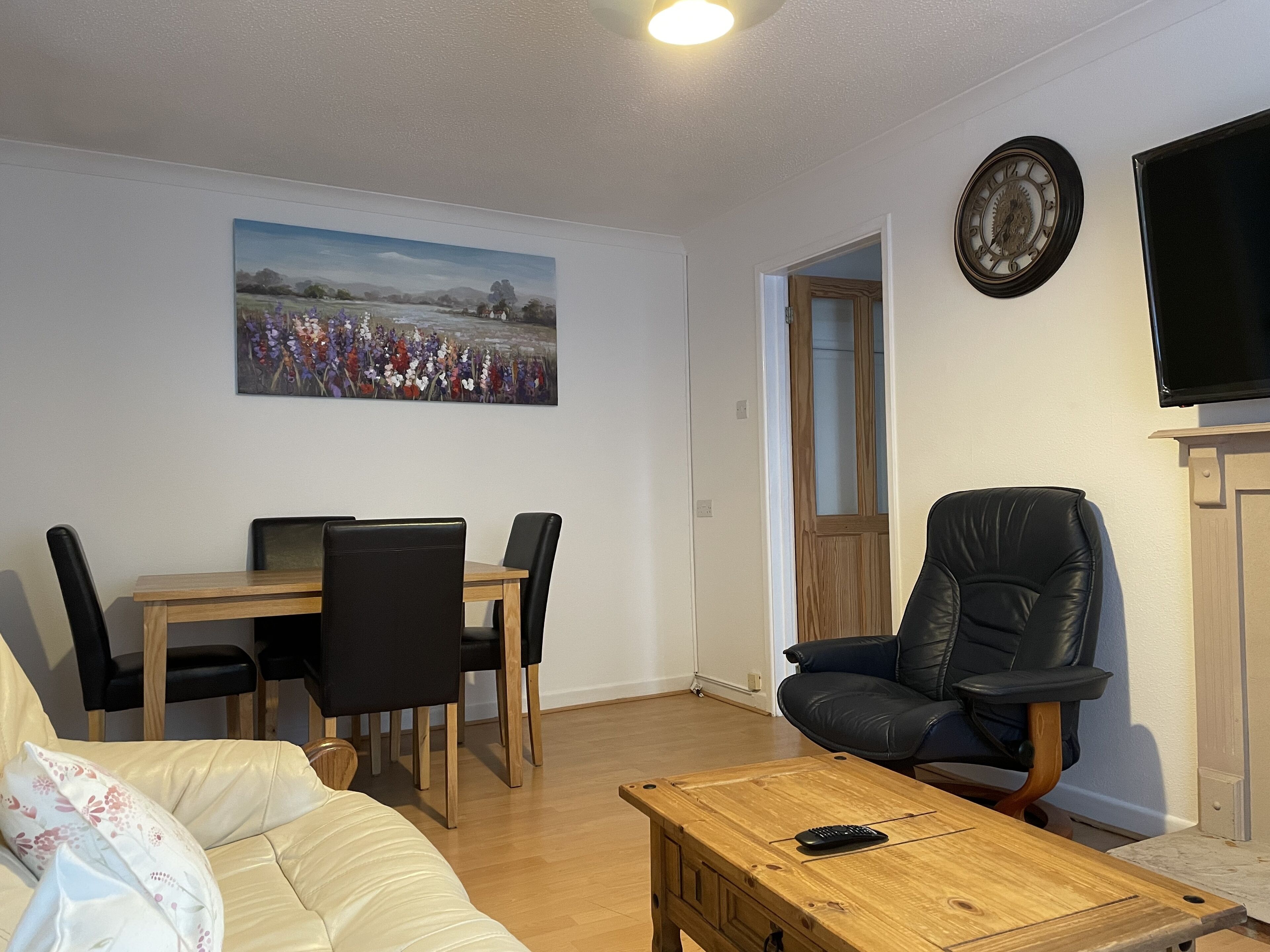 Bungalow tiện nghi đơn giản, phòng tắm dùng chung, quang cảnh vườn | Lounge